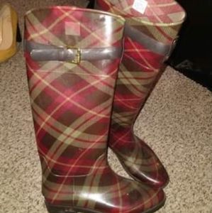 Rain boots